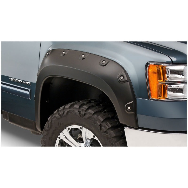 Bushwacker 11-14 GMC Sierra 3500 Fleetside Boss Pocket Style Flares 4pc Excludes Dually – Black MV50598085